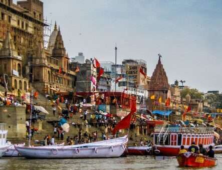 3 Days trip Itinerary in Varanasi includes ghats